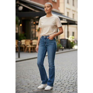 NWT Levi's Super-Low Boot Cut Jeans 32 x32